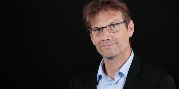 malgré sa non-investiture, Hendrik Davi reste candidat et utilisera le logo du Nouveau Front populaire