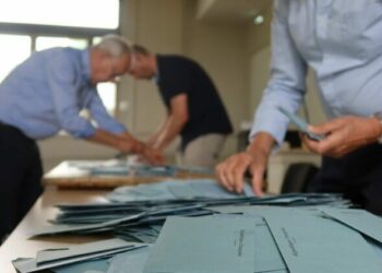 DIRECT. Législatives : avant le dépôt des candidatures, les désistements se multiplient