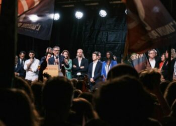 le Nouveau Front populaire veut maintenir la mobilisation pour le second tour et se cherche une réserve de voix