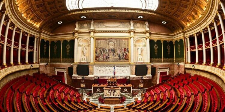 pourquoi les projections en sièges publiées dans l'entre-deux-tours étaient si éloignées du résultat final