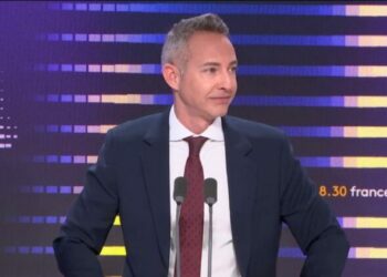 "Nous ne bloquerons aucun nom" pour le poste de Premier ministre, assure le communiste Ian Brossat