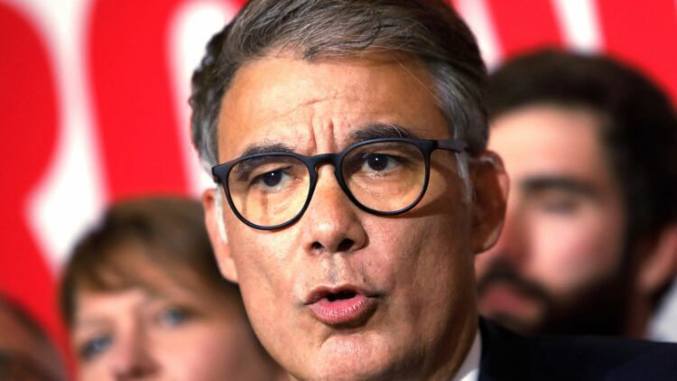 le Nouveau Front populaire s'est "mis d'accord" sur le principe d'une candidature unique à la présidence de l'Assemblée, annonce Olivier Faure