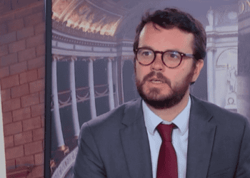 André Chassaigne, un candidat du Nouveau Front populaire pour le perchoir "dans l'apaisement des débats" selon le député PS Arthur Delaporte