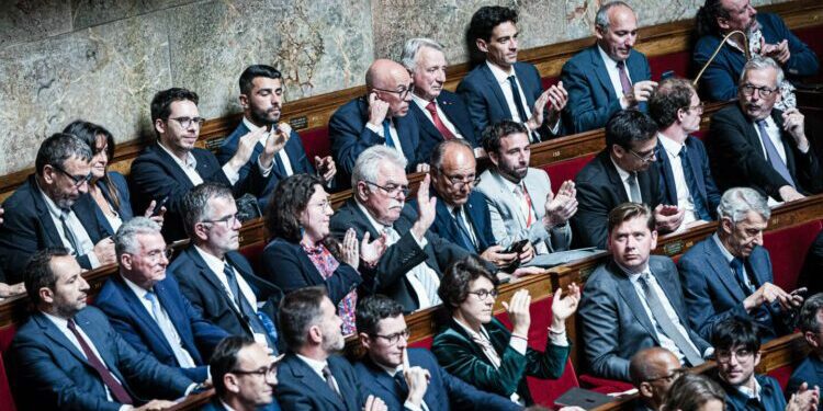 Pour le Nouveau Front populaire, la défaite pour le perchoir est un nouvel obstacle sur la route de Matignon