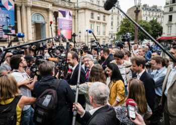 Quel premier ministre pour le Nouveau Front populaire ? Les négociations reprennent, les désaccords persistent