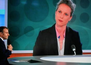 Proposée par l'ensemble du Nouveau Front populaire pour Matignon, Lucie Castets dit accepter "en toute humilité mais avec beaucoup de conviction"