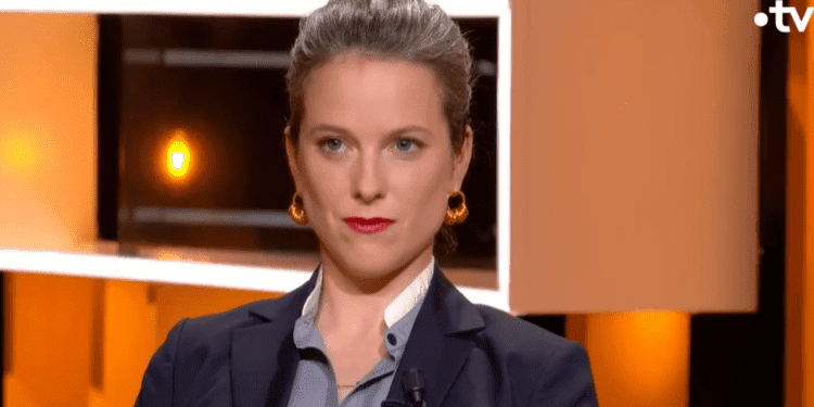 Qui est Lucie Castets, candidate du Nouveau Front populaire pour Matignon ? La gauche fait son portrait