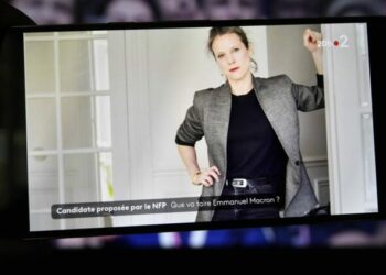 Qui est Lucie Castets, proposée par le Nouveau Front populaire pour le poste de Première ministre ?