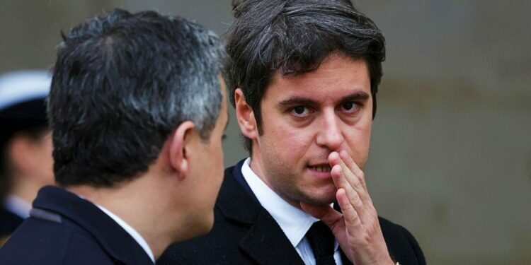 Attal prend le large, le Nouveau Front populaire l&rsquo;eau…