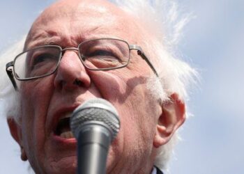 Bernie Sanders prend en exemple le Nouveau Front populaire
