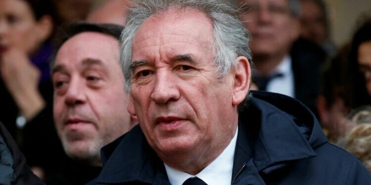 DIRECT - Nouveau gouvernement : "Je n'ai pas dit non mais je ne présente pas une candidature", déclare Bayrou