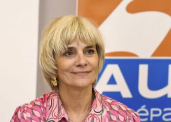 Élections législatives 2024 : la présidente du département de l’Aude, Hélène Sandragné appelle à voter pour les candidats du Nouveau front populaire