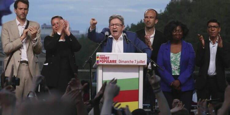 Prise de parole de Jean-Luc Mélenchon, juste après l'annonce des résultats du second tour des élections législatives de juillet 2024.