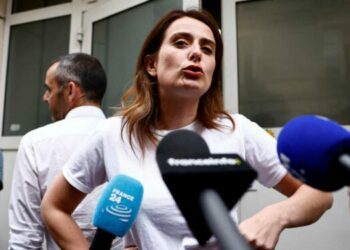 En direct – Le blocage persiste au Nouveau Front populaire : Marine Tondelier regrette l’intransigeance du PS, Huguette Bello « décline l’offre » de devenir première ministre - Le Monde