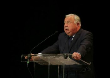Gérard Larcher appellera à « censurer » un gouvernement du Nouveau Front populaire