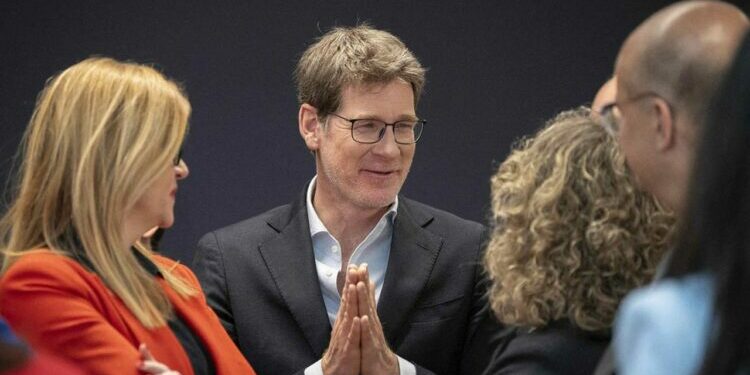 Le député européen Renew Pascal Canfin appelle à « créer des ponts » avec le Nouveau Front populaire.