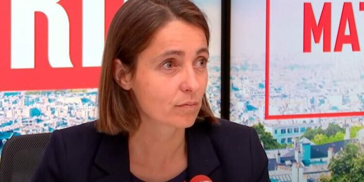 INVITÉE RTL - "On n'a pas besoin d'un gouvernement de martyrs", estime Sophie Binet