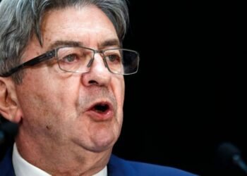 Jean-Luc Mélenchon pose ses conditions après une victoire du Nouveau Front populaire sans majorité