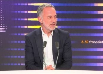 Jeux Olympiques, baignabilité de la Seine, Nouveau Front populaire...Le "8h30 franceinfo" d'Emmanuel Grégoire