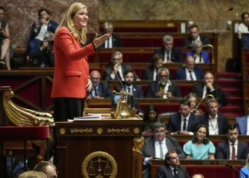 La présidente de l'Assemblée nationale devra cohabiter avec le Nouveau Front populaire