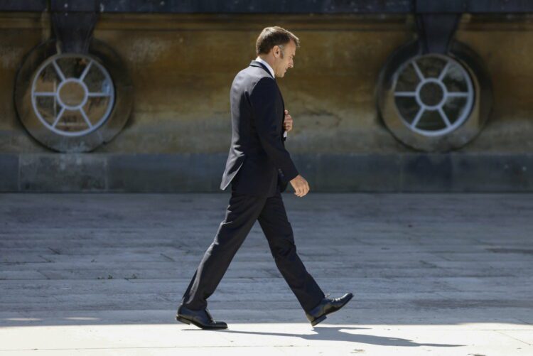 Le NFP arrache 12 postes clés à l'Assemblée nationale : comment Emmanuel Macron espère encore gouverner ?