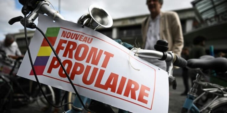 Le Nouveau Front populaire appelle Macron à "se tourner immédiatement" vers lui pour "former un gouvernement"