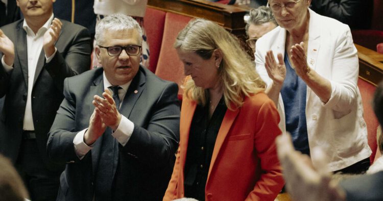 Le Nouveau Front populaire face au déni de démocratie à l’Assemblée… mais aussi en son sein – Libération
