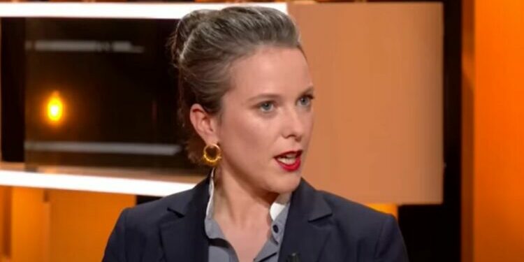 Le Nouveau Front populaire propose Lucie Castets pour le poste de Première ministre