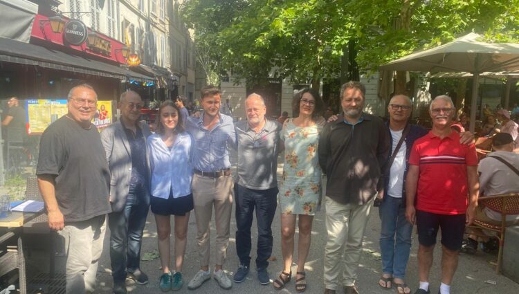 Une conférence de presse a eu lieu ce mardi à Avignon avec Raphaël Arnault au côté de Philippe Pascal.