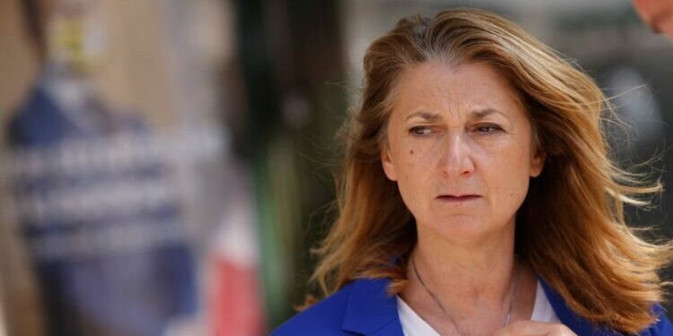 Dans la 14eme circonscription des Bouches-du-Rhône, pas de désistement pour Anne-Laurence Petel (Ensemble), qui se place derrière les candidats du RN et du NFP