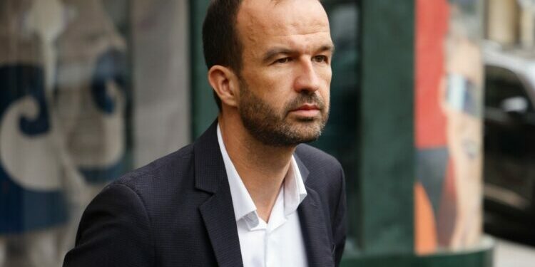 Législatives 2024 : à quand un gouvernement Nouveau Front populaire ? LFI suspend les négociations