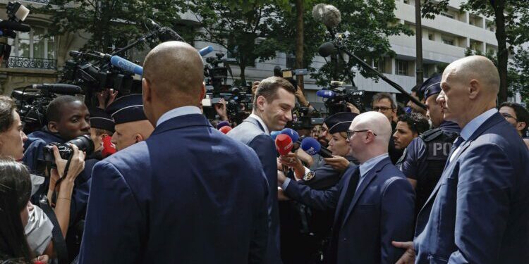 Législatives 2024 : galvanisé, le RN attaque le Nouveau Front populaire