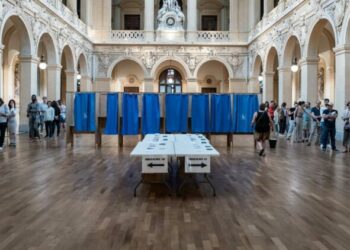 Certains candidats ont d'ores et déjà annoncé qu'ils se retiraient pour faire barrage au Rassemblement national.