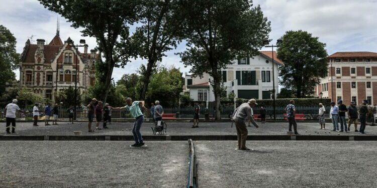 Législatives : à Arcachon, «si le Nouveau Front populaire gagne, je déménage au Portugal» - Libération