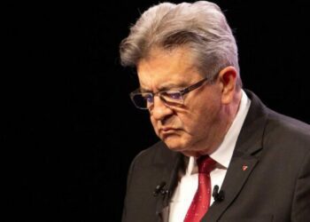 Les ambitions intactes de Mélenchon, isolé au sein du Nouveau Front populaire