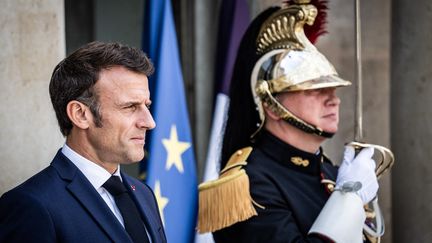 Le président de la République, Emmanuel Macron, à l'Elysée, le 23 juin 2023. (XOSE BOUZAS / HANS LUCAS / AFP)