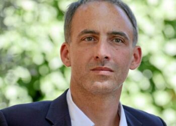 Mais que devient Raphaël Glucksmann depuis les européennes ?