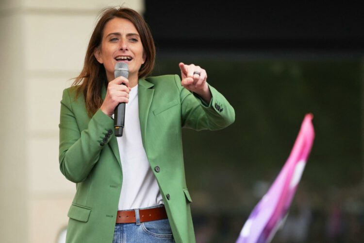 Marine Tondelier, la figure du Nouveau Front populaire qui fait reculer Jordan Bardella