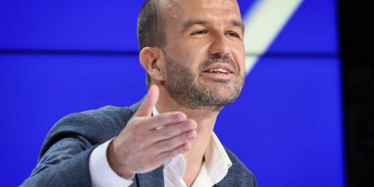Matignon : pour Bompard, Macron doit appeler la gauche à former un gouvernement avant de proposer un nom