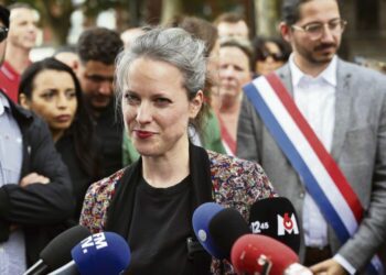 NFP : comment Lucie Castets compte occuper le terrain tout l'été - L'Humanité