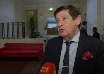 Nouveau Front populaire : députés et sénateurs réunis pour une démonstration de force