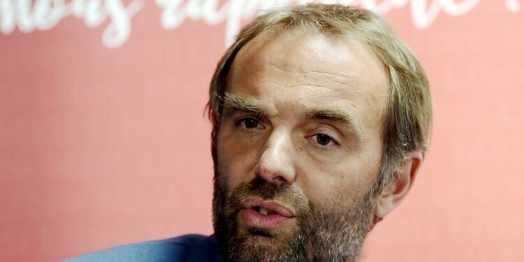 "On doit apporter des réponses fortes" : Michaël Delafosse estime que le Nouveau Front populaire doit gouverner