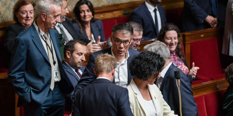 « On tourne en rond comme un poisson rouge dans son bocal », comment le Nouveau Front populaire s’est abîmé
