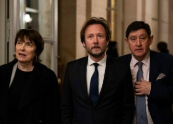Premier ministre du Nouveau Front populaire : les sénateurs socialistes veulent aussi avoir leur mot à dire