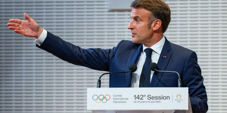 Premier ministre : le Nouveau Front Populaire propose Lucie Castets, Emmanuel Macron répond dans la foulée