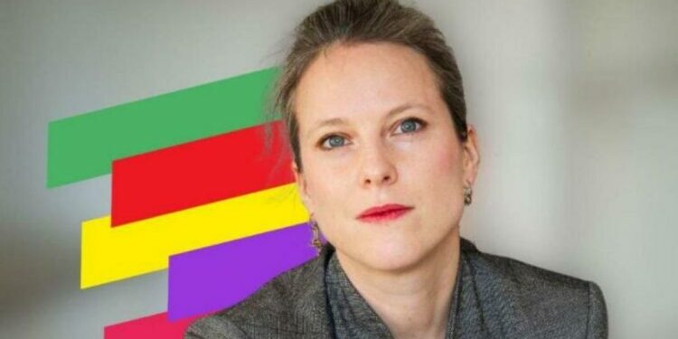 Qui est Lucie Castets, candidate au poste de Première ministre pour le Nouveau Front populaire ?