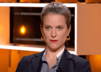Qui est Lucie Castets que le Nouveau Front Populaire a choisi pour être Première ministre?