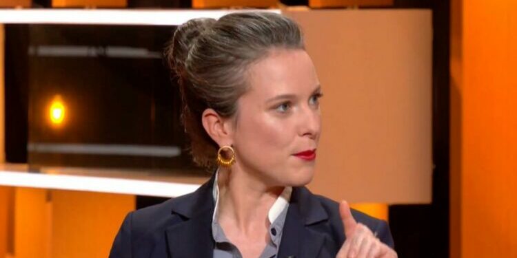 Qui est Lucie Castets, que le Nouveau Front Populaire propose pour être Première ministre ?