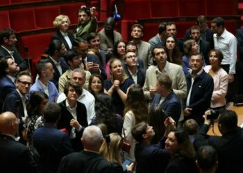 REPLAY. Législatives 2024 : le Nouveau front populaire appelle Emmanuel Macron à se tourner "immédiatement" vers lui pour "former un gouvernement"