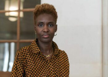 Rokhaya Diallo trouve qu'il n'y a «pas assez de personnes non-blanches» sur la première photo du Nouveau Front populaire